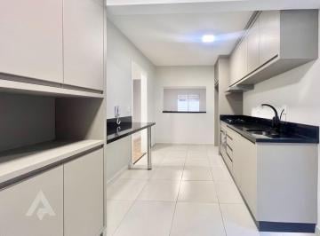 Apartamento · 76m² · 2 Quartos · 1 Vaga · Apartamento com terraço para locação por R$ 2.000,00 - Bairro Velha - Blumenau/SC