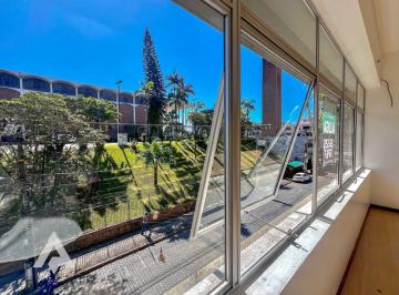 Comercial · 35m² · Sala comercial de 37m² para locação por R$ 1.600,00 Bairro Centro - Blumenau/SC
