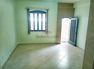Casa · 363m² · 3 Quartos · 1 Vaga · Excelente casa na Praça Seca de 3 quartos sendo 1 suíte.