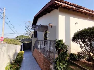 Casa de 3 quartos, Valinhos · Casa à venda no Jardim Santo Antonio em Valinhos