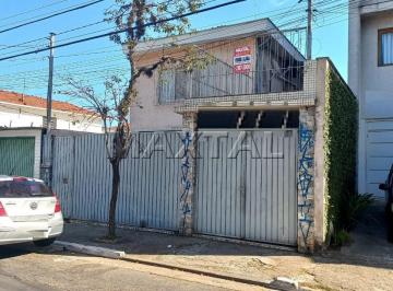 Casa · 255m² · 4 Quartos · 8 Vagas · Sobrado na Região da Braz Leme com 4 Dormitórios, 2 cozinhas, 2 Banheiros, amplo quintal e garagem.
