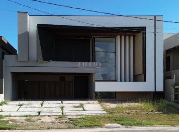 Thi naka a-77 · Casa à venda - em Urbanova