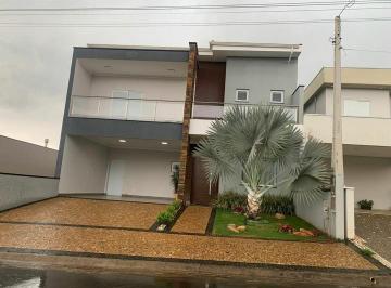 Casa · 258m² · 3 Quartos · 4 Vagas · Casa de condomínio em Rua Santa Cruz - Village Monte Cristo - Cosmópolis/SP