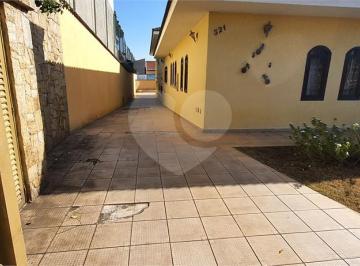 Área de Serviço · Casa térrea com 4 quartos à venda em Vila rosália - SP