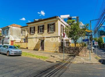 02-CASA-2D-INDEPENDENCIA-PORTO-ALEGRE-220492.jpg · Casa, 8 dormitórios, 305.2 m², em Independência