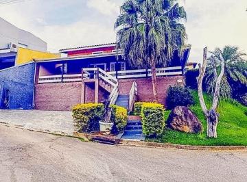 55045376ccf5fcba2a67a5607273f6878481c690 · Casa Residencial / Condomínio Itatiba Country Club