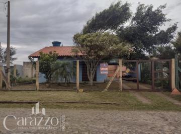 Apartamento · 70m² · 2 Quartos · 1 Vaga · Casa de 2 dormitórios em excelente localização em Nova Tramandaí