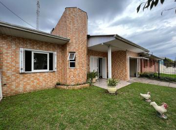 Casa · 173m² · 3 Quartos · 1 Vaga · 
                                CASA TÉRREA
                            