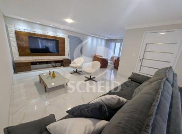 Casa · 201m² · 3 Quartos · 5 Vagas · Sobrado reformado na City Campo Grande