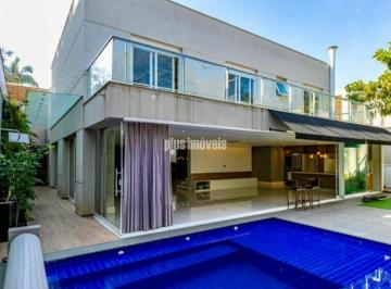 Casa · 420m² · 4 Quartos · 5 Vagas · Granja Julieta - Condominio Residencial