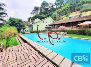 d050f8605afb1db212013dddc07520ee0fd7862b · Luxuosa Casa, em Altíssimo Padrão, com 6 Suítes, Próxima ao Portal do Quitandinha