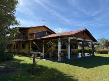7054f41ac5ef07d15b7b5b6681588d84dd88a305 · Sítio à venda no bairro Rio Abaixo, Atibaia, com 25.000 m²