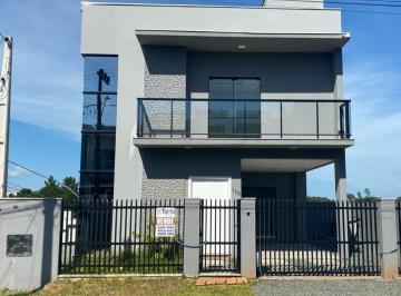 Casa · 130m² · 2 Quartos · 1 Vaga · Casa sobrado com 1 suíte + 2 dormitórios apenas á 750 metros da praia - Itacolom