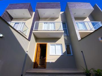 Casa · 92m² · 1 Quarto · 2 Vagas · Casa sobrado geminado com 2 suítes + 1 edícula de 12 m² a 300 metros do mar no I