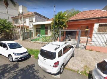 371008_ip22KyR55a0R4L00_37100862626d8ef0440.jpg · Casa térrea com 03 dormitórios, 02 vagas, entre os bairros Menino Deus e Azenha