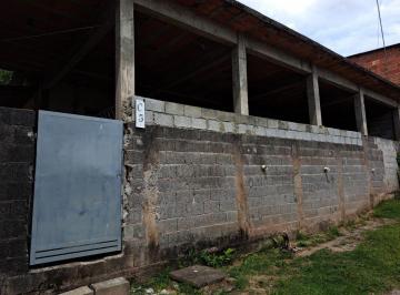 Casa de 3 quartos, Embu das Artes · Imóvel com 2 casas próximo ao centro do Embu das Artes.