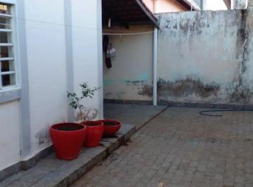 Casa 250m² Venda Santa Rosa · Casa em Rua Ettore Masini - Santa Rosa - Uberlândia/MG
