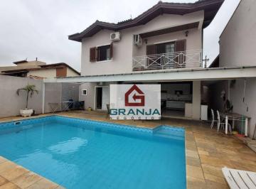 fae585807a6ca81704f0476dc01d0d652f47993f · Casa com 4 dormitórios à venda, 350 m² por R$ 1.400.000,00 - Granja Viana - Cotia/SP