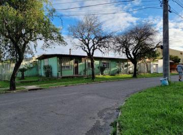 Casa · 200m² · 4 Quartos · 3 Vagas · Casa de 200m2 construídos no bairro Rubem Berta em Porto Alegre