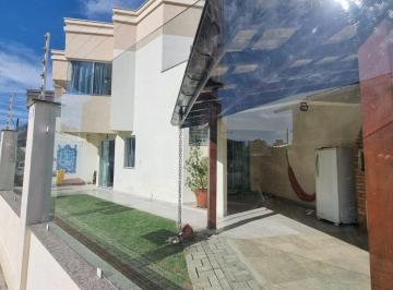 Casa · 81m² · 2 Quartos · 2 Vagas · Sobrado em Rua Agenor Pedro Lino - Balneario Pereque - Porto Belo/SC