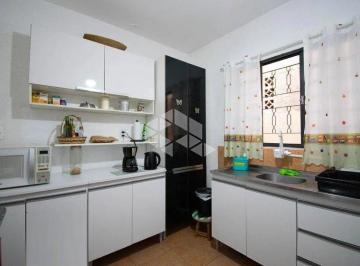 242207_i6w825zSiKBb0Mu_24220762d5fefa33ec0.jpg · Duas casas térreas no mesmo terreno, peças amplas, pátio, ótima localização na zona sul de Porto Ale