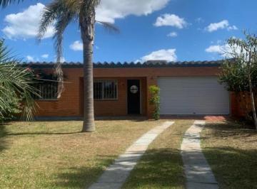 Apartamento · 125m² · 3 Quartos · 2 Vagas · casa com 03 dormitórios no centro de tramandaí