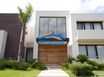 Casa · 1702m² · 5 Quartos · 8 Vagas · Magnífica Casa em Alphaville com Projeto Exclusivo de João Armentano.