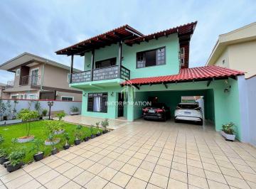 Casa · 325m² · 4 Quartos · 2 Vagas · Casa à venda no bairro Bom Retiro em Joinville/SC