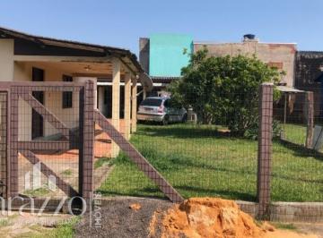 Apartamento · 3 Quartos · 2 Vagas · CASA PRÓXIMA DO CENTRO EM TRAMANDAÍ