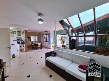Apartamento · 230m² · 4 Quartos · 3 Vagas · LINDA COBERTURA, REFORMADA COM PISCINA E CHURRASQUEIRA!