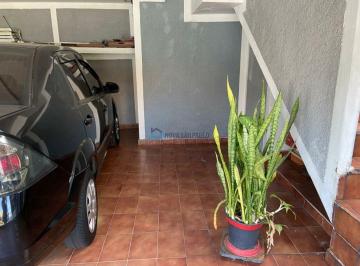 Casa · 140m² · 3 Quartos · 2 Vagas · Casa em ótima localização