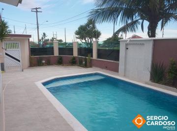 Casa · 211m² · 4 Quartos · 4 Vagas · 4 SUITES PISCINA E CHURRASQUEIRA PE NA AREIA! ITANHAEM SP