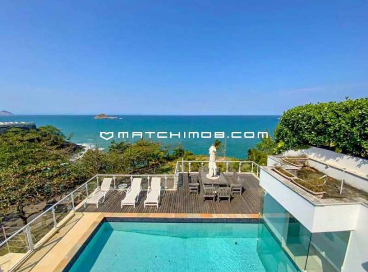 Foto do imóvel - Joatinga. Mansão no exclusivo bairro Joá com vista espetacular do mar e das Ilhas, localizada a.
