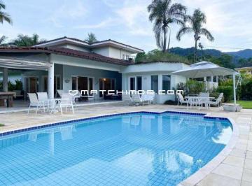 Casa · 330m² · 6 Quartos · 10 Vagas · A venda no Porto Frade em Angra dos Reis.