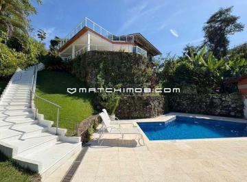 Casa · 553m² · 6 Quartos · 4 Vagas · Condominio Portogalo em Angra dos Reis
