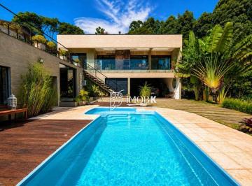 cfeebd5ffe32a606b7c18cfcdfe0671cf1e2be00 · Linda casa em condominio, 4 dormitorios em terrreno de 1.000m2