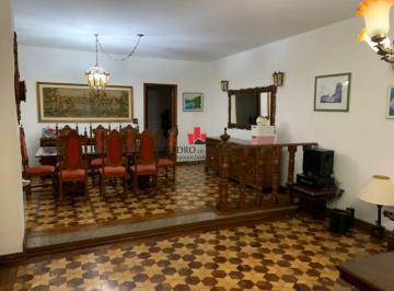 Casa · 400m² · 4 Quartos · 2 Vagas · Sobrado semi-mobiliado, com 4 dorm, sala c/ 2 ambientes, copa, coz., 2 vagas