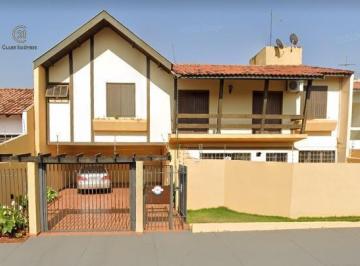 Casa · 267m² · 4 Quartos · 4 Vagas · Casa à venda em Londrina, Centro, com 4 quartos, com 267 m²