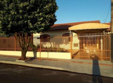 Casa · 117m² · 3 Quartos · 2 Vagas · Casa à venda em Londrina, Conjunto Parigot de Souza 3, com 3 quartos, com 117 m²