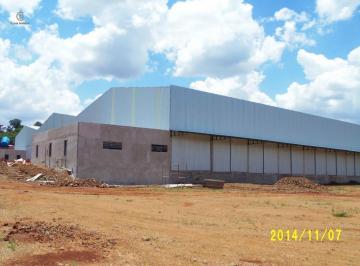 Comercial · 8000m² · Barracão para alugar em Londrina, Conjunto Habitacional Jamile Dequech, com 8000 m²
