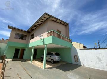 Casa · 160m² · 3 Quartos · 6 Vagas · Casa à venda em Londrina, Centro, com 3 quartos, com 160 m²