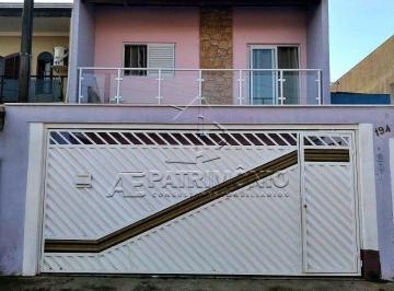 Casa · 160m² · 3 Quartos · SOBRADO,3 Dormitorio(s) Luciana Maria
