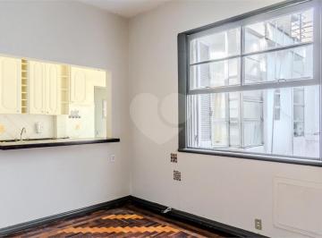 Área de Serviço · Apartamento com 3 quartos à venda em Azenha - RS