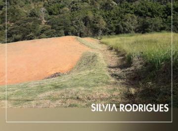 Terreno , Petrópolis · Vende-se terreno dentro de condomínio em Secretário!