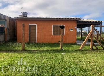 Apartamento · 60m² · 2 Quartos · Casa com 2 dormitórios em Tramandaí