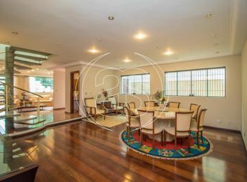 Casa · 250m² · 3 Quartos · 6 Vagas · SOBRADO NO CAMPO BELO, COM 03 SUÍTES, Á VENDA