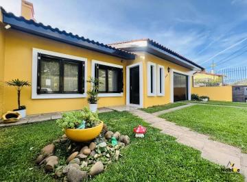 Casa · 360m² · 3 Quartos · 2 Vagas · Casa | 03 dormitórios | Universitário