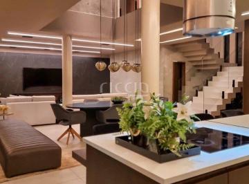 0b51c4a3-39a7-4d5c-b217-20f5b272cc2e · Casa à venda - em Urbanova