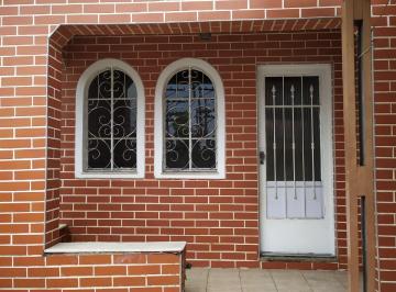 Casa de 3 quartos, São Paulo · Casa antiga em condições de uso e financiamento. Localização excelente 