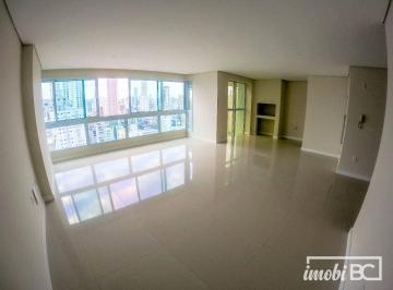 Living · Apartamento com 4 dormitórios à venda, 140 m² por R$ 2.360.000,00 - Centro - Balneário Camboriú/SC